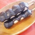 〜みみ〜's cooksnap of when they made コク旨黄金比率♪　黒ごまだれの串団子❀.
