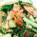 kimimaruo's cooksnap of when they made たたき胡瓜とトマトの和え物 ～韓国風～.