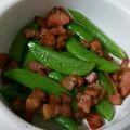 さちことこさち's cooksnap of when they made スナップえんどうとベーコンのにんにく炒め.