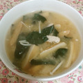 saorin314's cooksnap of when they made ほうれん草とえのきの味噌汁.