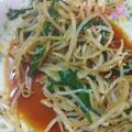 あやきゅん1993's cooksnap of when they made 【話題入り】モヤシとニラのナムル.