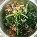 ふおー's cooksnap of when they made おかか香る☆菊菜としめじのゴマ和え☆.