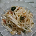 なおつん0802's cooksnap of when they made 我が家の定番もやしのサラダ.