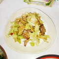 今日の勝家御膳's cooksnap of when they made 簡単早い★きのことキャベツのペペチ風炒め.