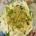 ハッピィ0730's cooksnap of when they made かりかり雑魚と大根サラダ.
