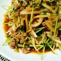 ミカ★ヅキ's cooksnap of when they made 節約おかず！豆苗の豚バラ炒め.