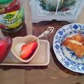 Dream♪'s cooksnap of when they made 盛りつけるだけ♡苺ヨーグルトデザート♪.