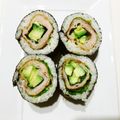 おざなお's cooksnap of when they made 恵方巻きにも！アボカド肉巻きの海苔巻き.