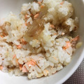 yuuchiiiii's cooksnap of when they made 鮭とおかかとゴマで混ぜご飯.