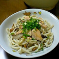チャックとかえ's cooksnap of when they made ♯鮭と梅のさっぱり焼きうどん♯.