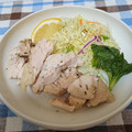 ヴェルキッチン's cooksnap of when they made 炊飯器で簡単蒸し鶏.