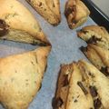 クックMR2ZYT☆'s cooksnap of when they made HMで簡単チョコ入りスコーン.
