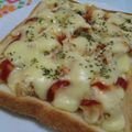 korochiro's cooksnap of when they made 変身!?ポテサライタリアントースト.