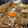 たいがちん's cooksnap of when they made 高菜漬けとエリンギの焼きそば☆目玉乗せ.