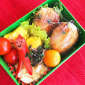ラモちゃん☆'s cooksnap of when they made 肉巻きおにぎり★簡単.