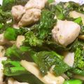 Rick_t's cooksnap of when they made 簡単♡菜花と鶏肉のガリバタ醤油炒め.
