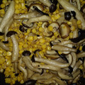 クックPQLGMU☆'s cooksnap of when they made 簡単！エリンギとコーンのガリバタ醤油炒め.
