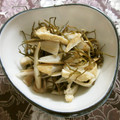 ☆Rokko☆'s cooksnap of when they made 昆布と舞茸の煮物.