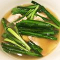ねこねこ料理長's cooksnap of when they made ニラ香るきのこと豚バラの旨み汁.