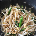 マムタス☆'s cooksnap of when they made もやしと小松菜の卵炒め.