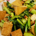 はぴぬこ's cooksnap of when they made 厚揚げと小松菜のオイスターソース炒め.
