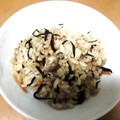 くま0908's cooksnap of when they made 福豆で炊き込み御飯.