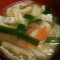 makichaki's cooksnap of when they made ニラと人参のお味噌汁.