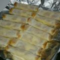 サカサ嫁's cooksnap of when they made 餃子の皮で簡単おつまみ♡.