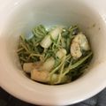 falacommi's cooksnap of when they made 簡単5分♡イカと豆苗の海苔マヨわさび和え.