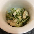 falacommi's cooksnap of when they made 簡単5分♡イカと豆苗の海苔マヨわさび和え.