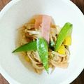 パパチとママチ's cooksnap of when they made ☆サヤエンドウのガリバタ醤油炒め☆.