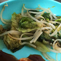 クックXE75X9☆'s cooksnap of when they made レタスともやし◎鶏ガラ炒め.