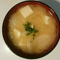 はなはな☆７７'s cooksnap of when they made 祖母から習った大根と豆腐のお味噌汁.