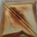 NAOばあさん's cooksnap of when they made 具材いろいろ☆ホットサンドイッチ.