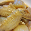 maytan555's cooksnap of when they made 手羽先と大根の炊いたん.