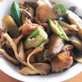 ☆＊えりぃ＊☆'s cooksnap of when they made オクラとまいたけと茄子の豚バラ炒め.