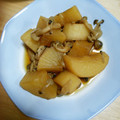 クックXZNKKF☆'s cooksnap of when they made とっても簡単♪大根と人参としめじの煮物♪.