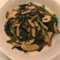 森おさん's cooksnap of when they made 【低糖質】茸・鶏・法蓮草のガーリック炒め.