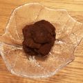 monobe's cooksnap of when they made レンジで♪生チョコ風☆切り餅でチョコ餅.