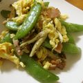 低カロ探検隊's cooksnap of when they made スナップえんどうと卵の炒め物.