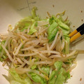 oimoim's cooksnap of when they made もやしとレタスの酢醤油和え♡.