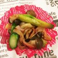 y_u♡'s cooksnap of when they made しめじとアスパラとカニカマバター醤油炒め.