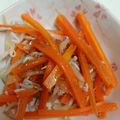 ユウのママ's cooksnap of when they made 前菜、小鉢に♪人参もやしの梅しらす和.