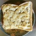 瑠依子's cooksnap of when they made マヨチートースト.