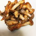 ☆★なと豆★☆'s cooksnap of when they made 簡単しめじのケチャップ炒め.