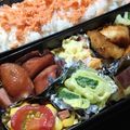 ーかなーー's cooksnap of when they made お弁当　隙間うめに野菜巻き巻き～.