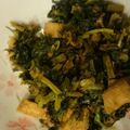 クックTU8C2M☆'s cooksnap of when they made ご飯のお供に♪カブの葉・大根の葉の油炒め.