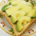 ☆ゆ＊の☆'s cooksnap of when they made 楽ちん♪うまうまアボカドチーズトースト.