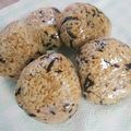 アヤマキ's cooksnap of when they made フジッコ煮の炊き込みご飯おにぎり.