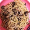 ようこっぷ's cooksnap of when they made キノコと大葉のパスタ.